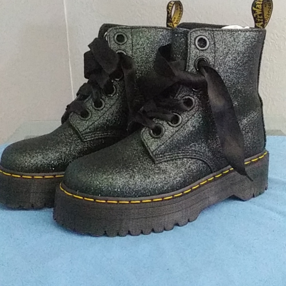 Green glitter docs